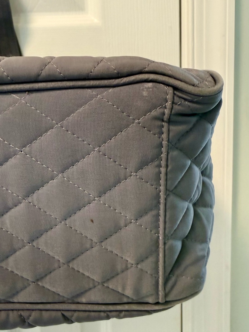 Vera Bradley Quilted Oversized Tote Bag Laptop Travel Overnight Weekend Gray - Picture 10 of 11